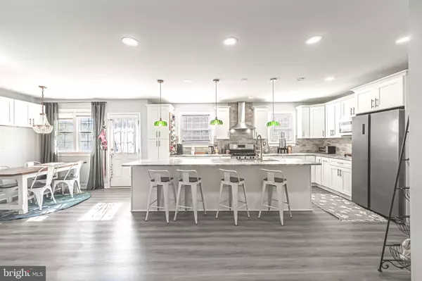 Vineland, NJ 08361,1737 PATS LN