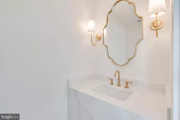 Washington, DC 20011,4820 5TH ST NW