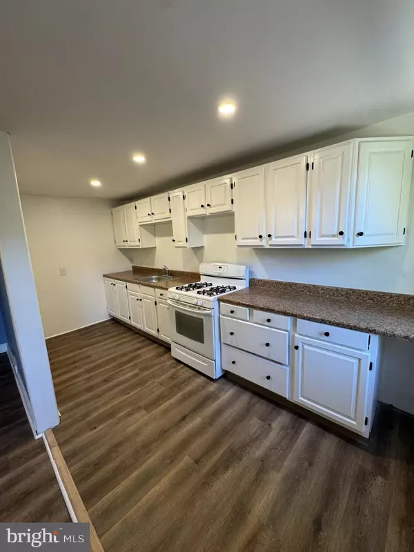 Chester, PA 19013,248 W 22ND ST