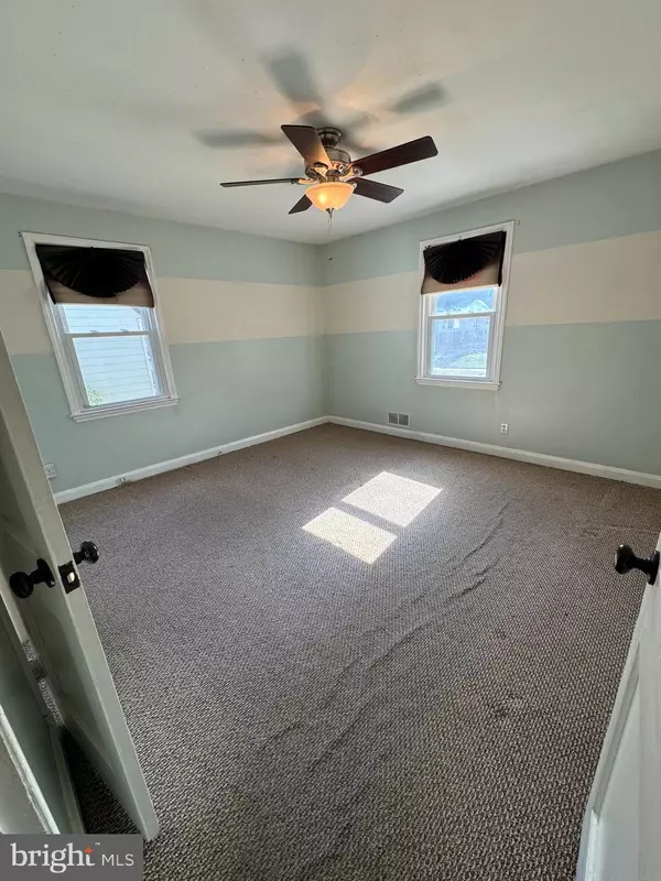 Gwynn Oak, MD 21207,7408 ROOM #1 DIGBY RD