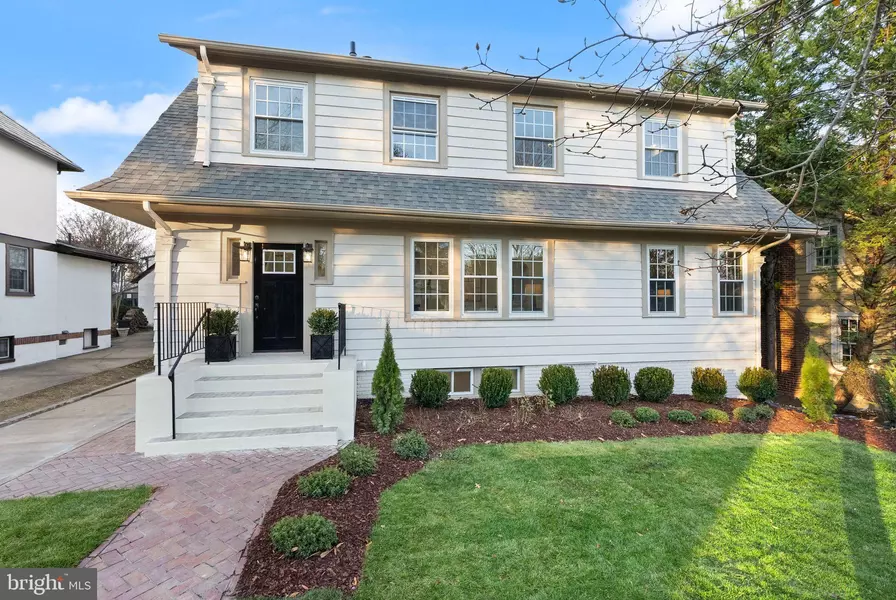 3805 THORNAPPLE ST, Chevy Chase, MD 20815
