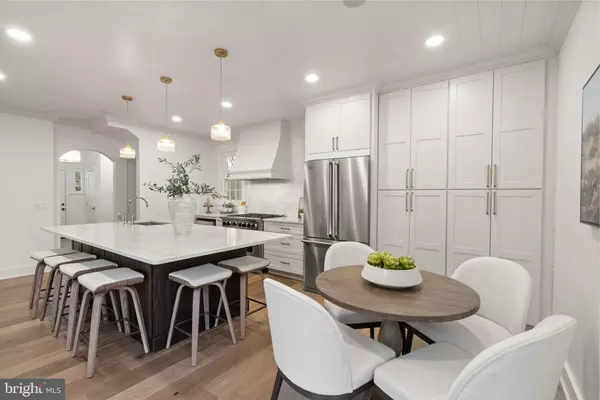 Chevy Chase, MD 20815,3805 THORNAPPLE ST