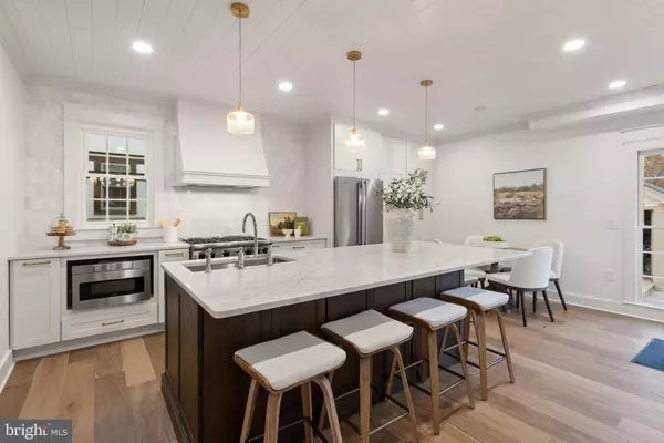 Chevy Chase, MD 20815,3805 THORNAPPLE ST