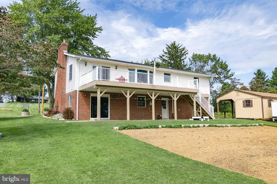 425 MILL CREEK RD, Bird In Hand, PA 17505