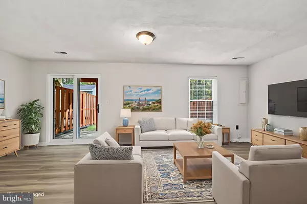 Stafford, VA 22554,306 KINGS CREST DR