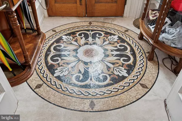 Philadelphia, PA 19127,168 GAY ST