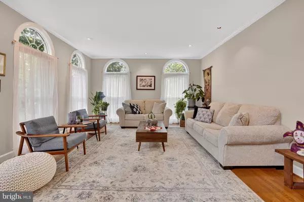 Arlington, VA 22203,401 N LOMBARDY ST