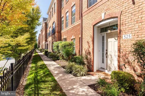 West Chester, PA 19382,525 RAYMOND DR #45