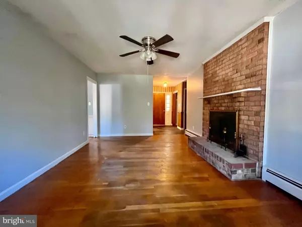 Prince George, VA 23875,4302 BAXTER RD