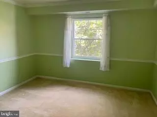 Lutherville Timonium, MD 21093,2 ELPHIN CT #302