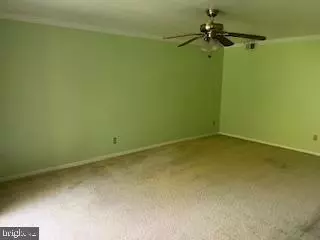 Lutherville Timonium, MD 21093,2 ELPHIN CT #302