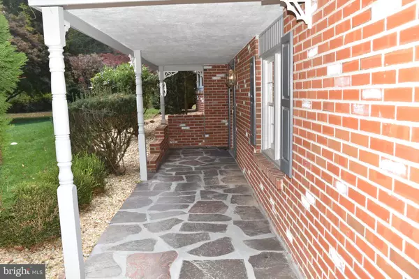 Doylestown, PA 18902,5945 STOVERS MILL RD