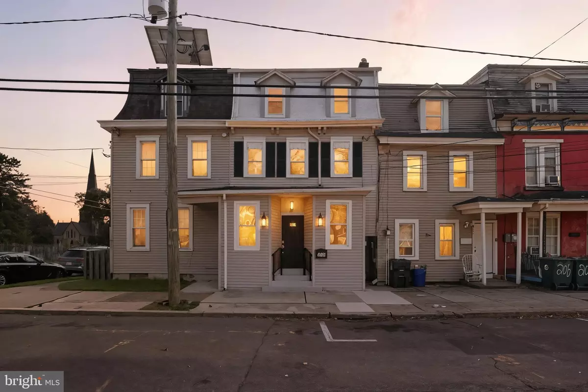 Burlington, NJ 08016,202 W UNION ST