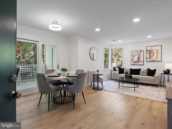 Reston, VA 20194,11709 SUMMERCHASE CIR #D