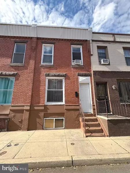 2422 S MARSHALL ST, Philadelphia, PA 19148