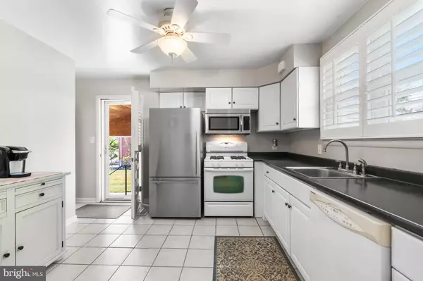 Lutherville Timonium, MD 21093,141 HOLLOW BROOK RD