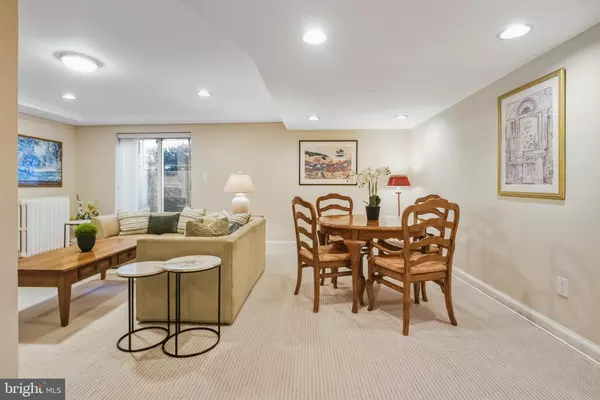 Washington, DC 20008,2619 WOODLEY PL NW #2