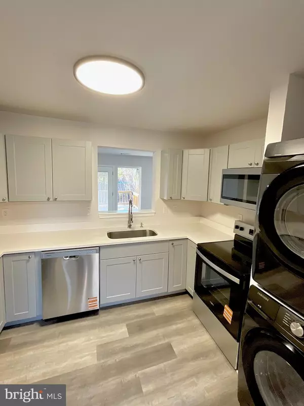 Waldorf, MD 20602,33 KINGS WHARF PL