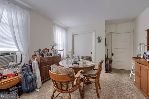 Manheim, PA 17545,239 E HIGH ST