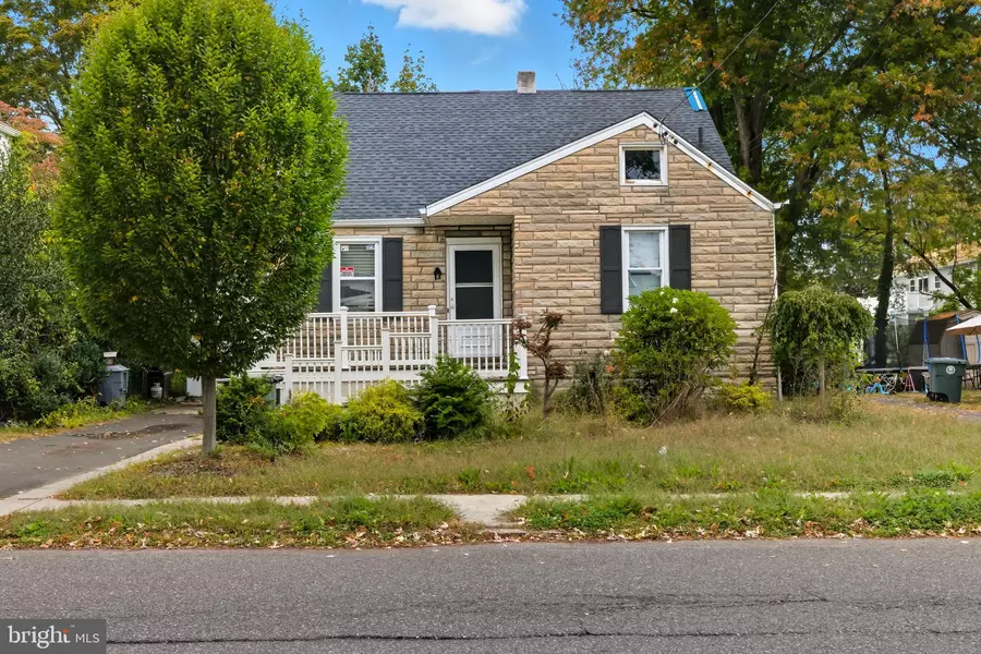 413 HIGH ST W, Glassboro, NJ 08028