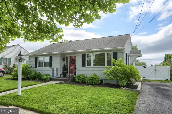 Palmyra, PA 17078,820 W MAPLE ST