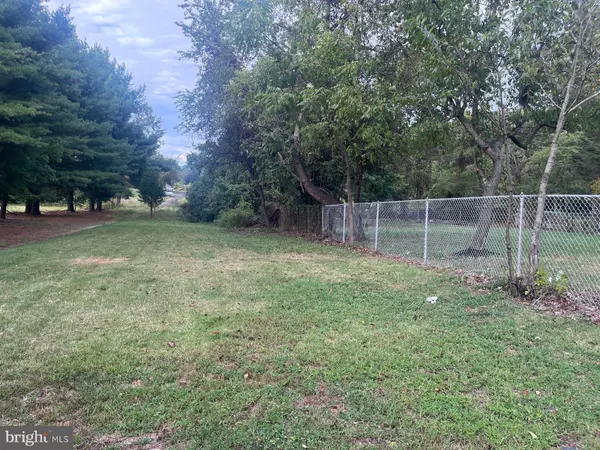 Clinton, MD 20735,8617 WOODYARD RD