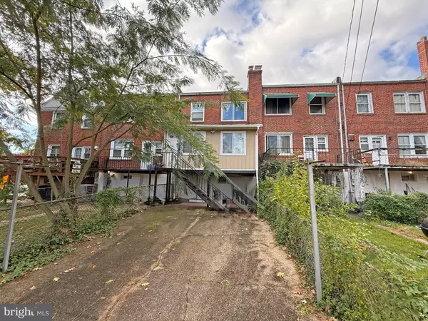 Baltimore, MD 21212,830 SAINT DUNSTANS RD