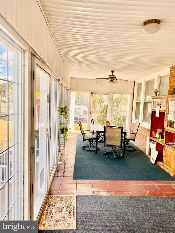 Riverside, NJ 08075,420 HEULINGS AVE #2S