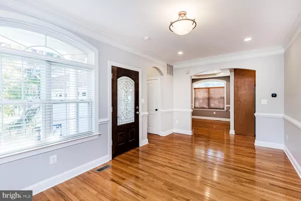 Columbia, MD 21045,5642 WATERLOO RD