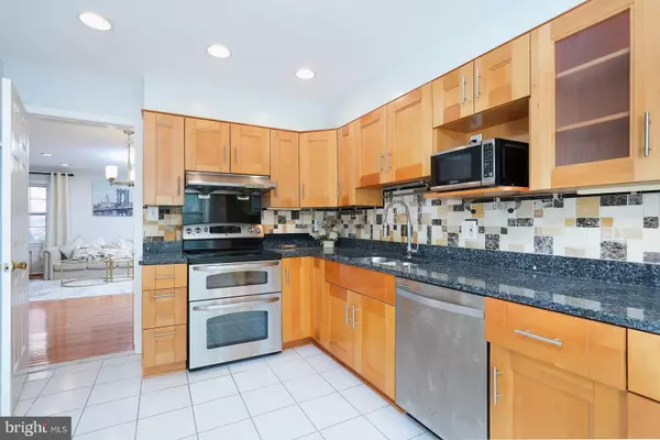 Bethesda, MD 20817,10280 ARIZONA CIR #63