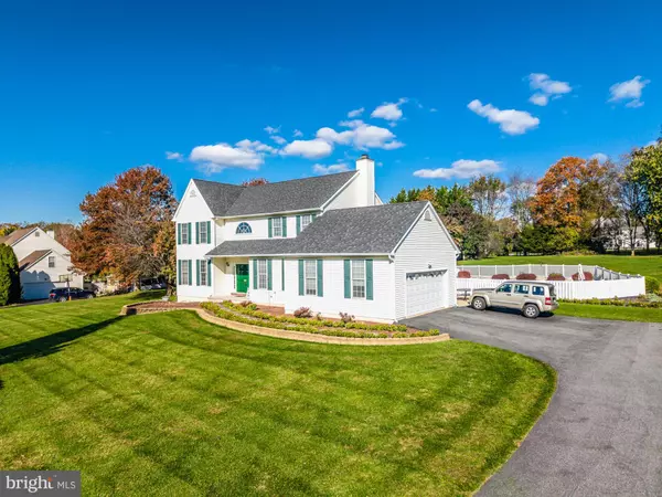 Oxford, PA 19363,7 MORNINGMIST LN