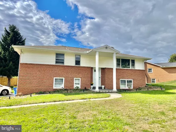 3370 APPLEFORD WAY, York, PA 17402