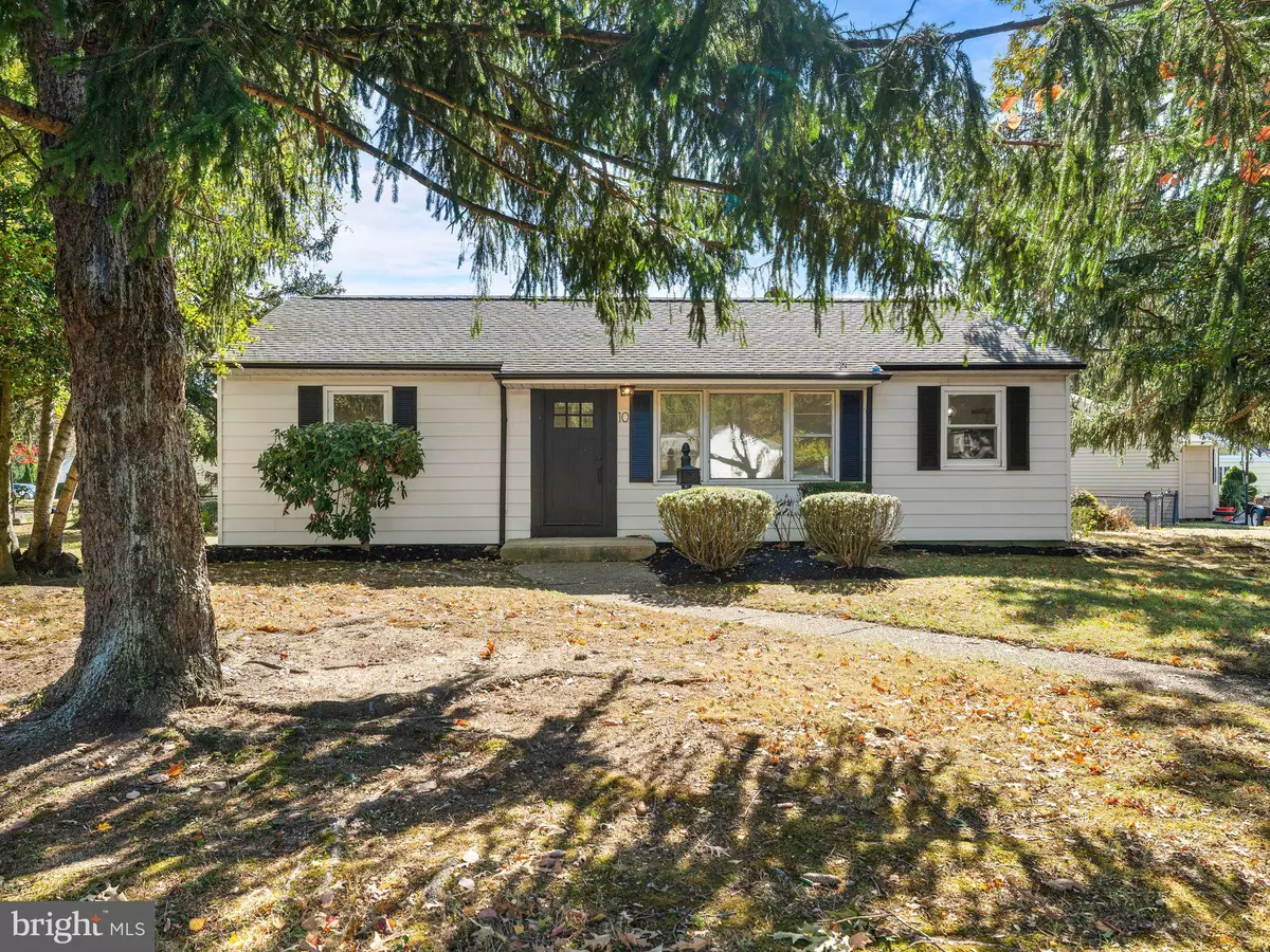 Stratford, NJ 08084,10 DUKE AVE