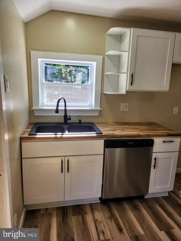 Defiance, PA 16633,Address not disclosed