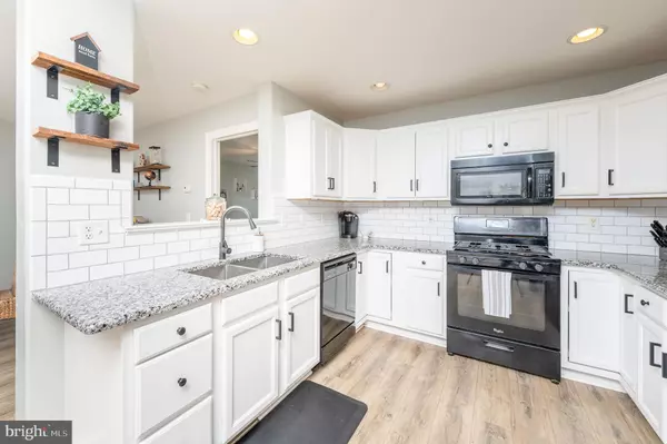 Ephrata, PA 17522,9 CIRCLE ROCK DR