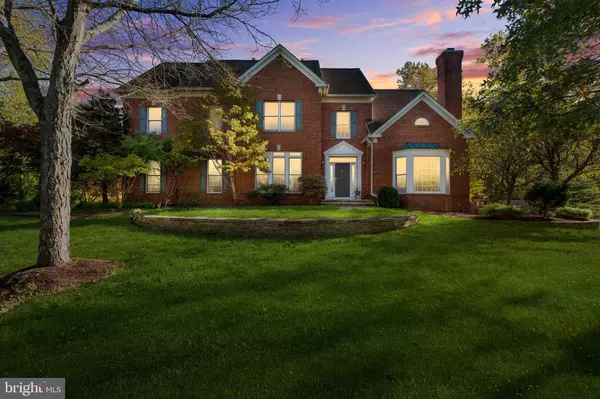 6 HOWELL CT, Princeton Junction, NJ 08550