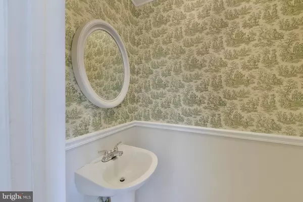 Bensalem, PA 19020,396 RUTGERS CT