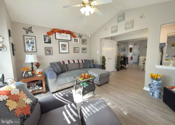 Williamstown, NJ 08094,617 SAINT VINCENT CT