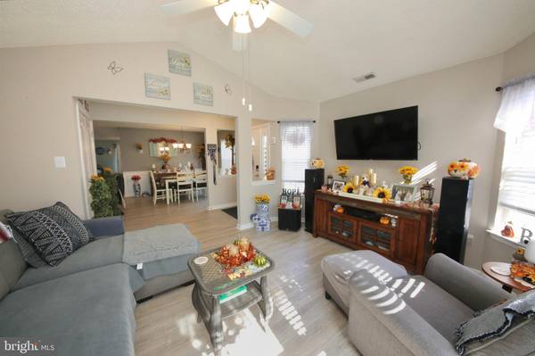 Williamstown, NJ 08094,617 SAINT VINCENT CT