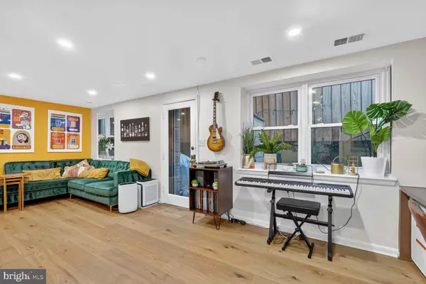 Washington, DC 20036,2012 O ST NW #12