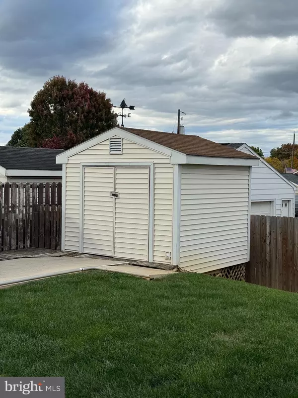 Hanover, PA 17331,128 PAUL ST