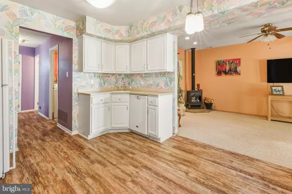 Pennsauken, NJ 08109,8221 CORBETT