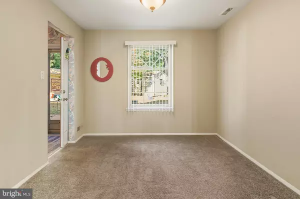 Pennsauken, NJ 08109,8221 CORBETT