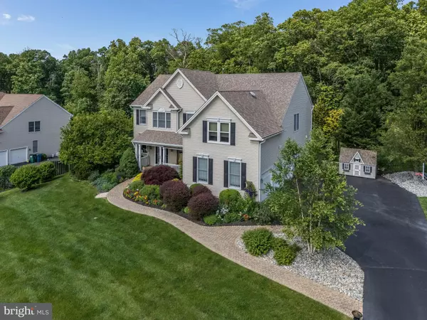 Ringoes, NJ 08551,10 PHEASANT DR