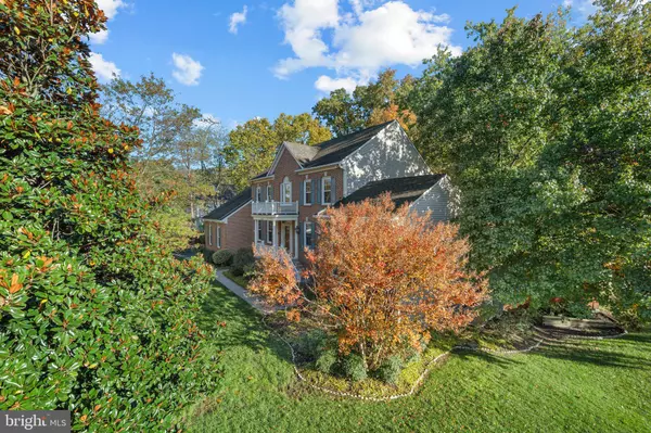 Clifton, VA 20124,5495 ROCKPOINTE DR