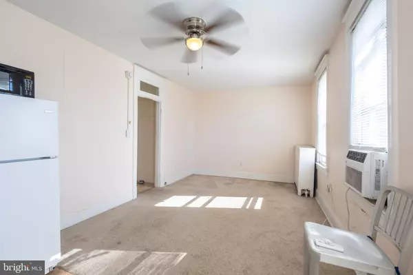 Washington, DC 20003,6 BARNEY CIR SE #3