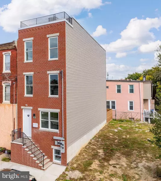 737 N 42ND ST, Philadelphia, PA 19104