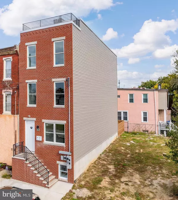 737 N 42ND ST, Philadelphia, PA 19104