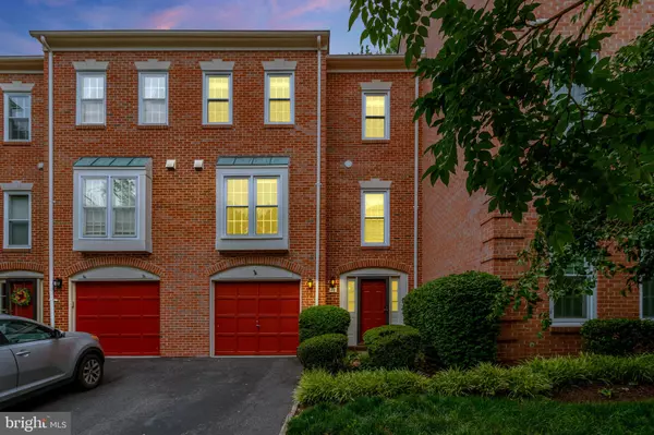 18 S MONTANA ST, Arlington, VA 22204