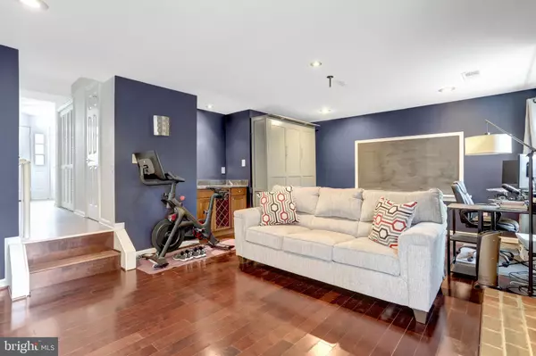 Arlington, VA 22204,18 S MONTANA ST